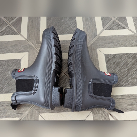 Hunter Chelsea Rain Boots Size 6 - Picture 9 of 14